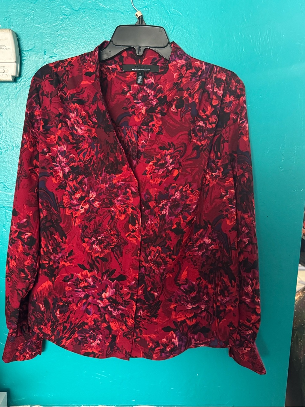 White House Black Market Red Floral V-Neck Blouse